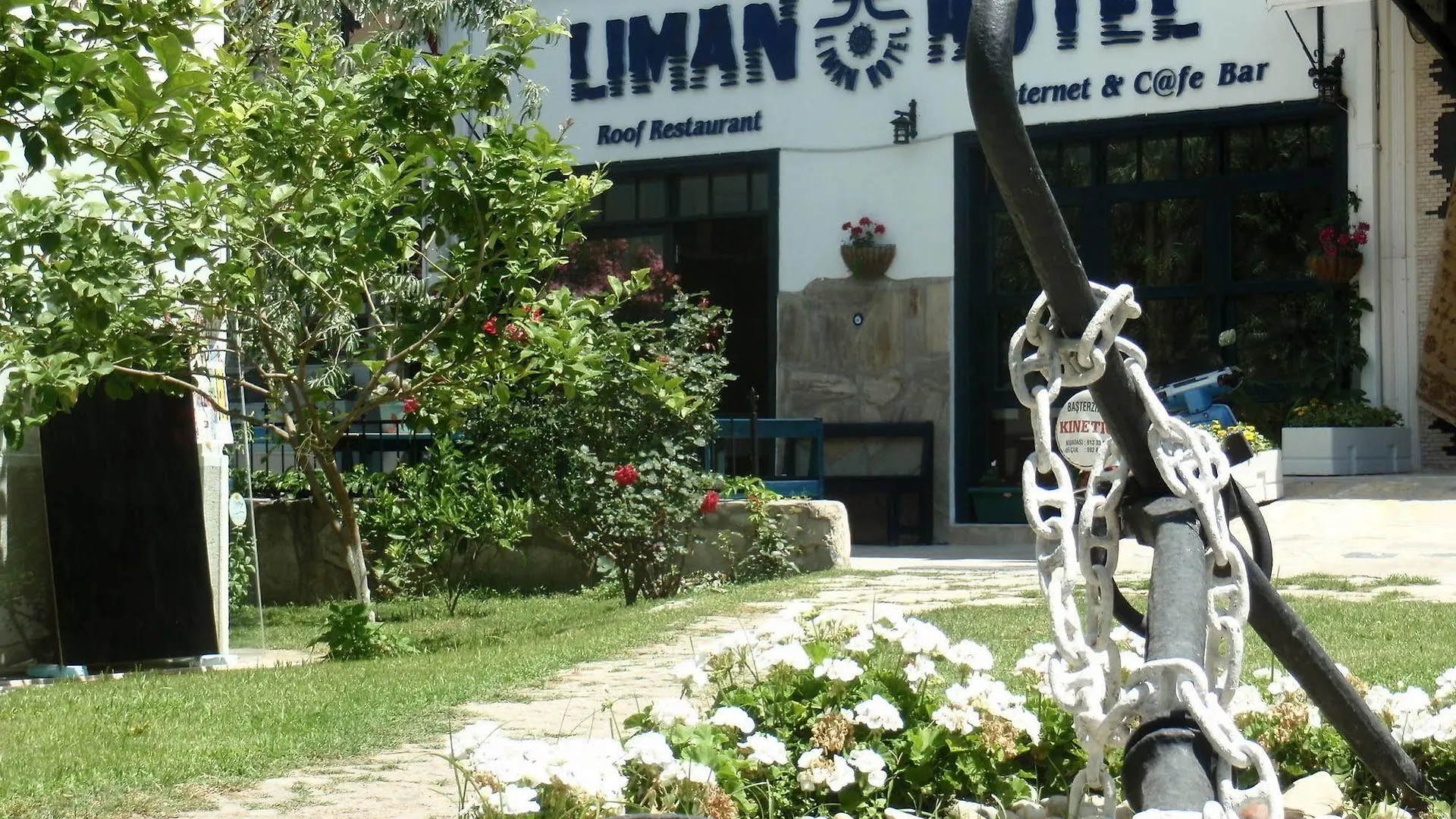 Liman Hotel Kuşadası 3*,